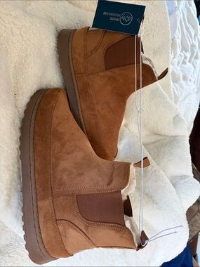 White Mountain Men's Tan Suede Chukka Boots